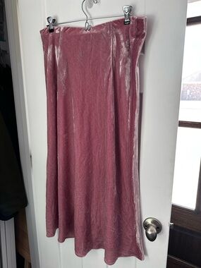 J Crew Velvet Midi Skirt in Dusty Rose